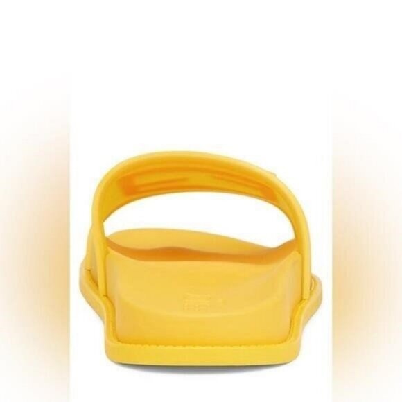 NEW - FENDI Logo-Embossed Baguette Rubber Slide Sandals - Yellow Size US 7 - Picture 4 of 8